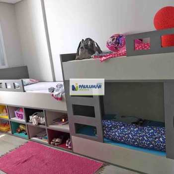 Apartamento em Mongaguá, bairro Centro