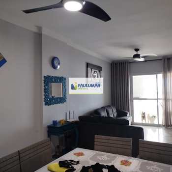 Apartamento em Mongaguá, bairro Centro