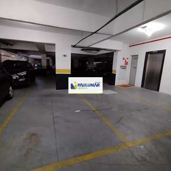 Apartamento em Mongaguá, bairro Centro