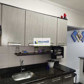 Apartamento em Mongaguá, bairro Centro