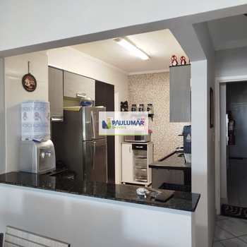 Apartamento em Mongaguá, bairro Centro