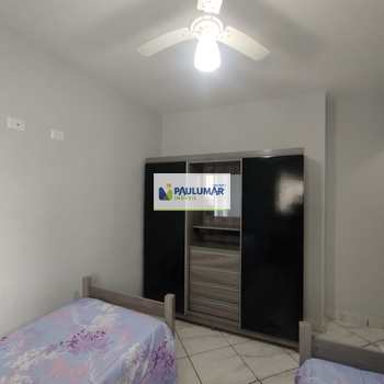 Apartamento em Mongaguá, bairro Centro