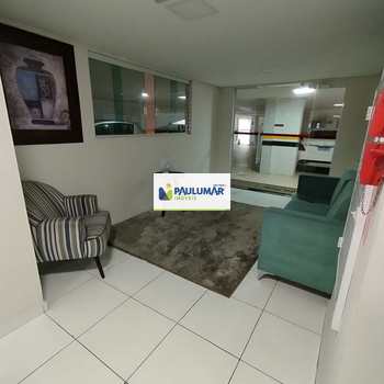 Apartamento em Mongaguá, bairro Centro