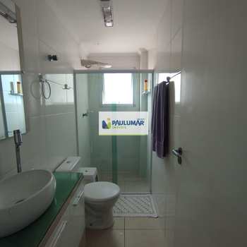 Apartamento em Mongaguá, bairro Centro
