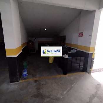 Apartamento em Mongaguá, bairro Centro