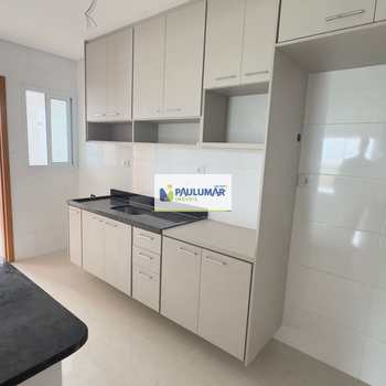 Apartamento em Mongaguá, bairro Jardim Aguapeu