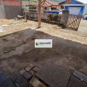 Casa em Mongaguá, bairro Itaóca