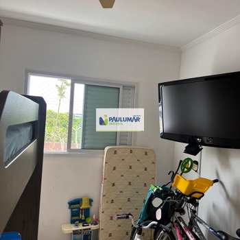 Apartamento em Praia Grande, bairro Solemar