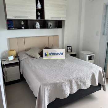 Apartamento em Praia Grande, bairro Solemar