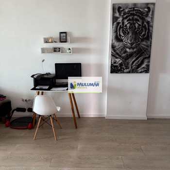 Apartamento em Praia Grande, bairro Solemar