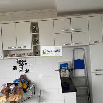 Apartamento em Praia Grande, bairro Solemar
