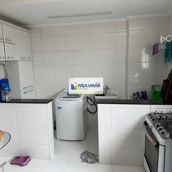 Apartamento em Praia Grande, bairro Solemar