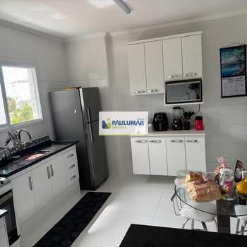 Apartamento em Praia Grande, bairro Solemar