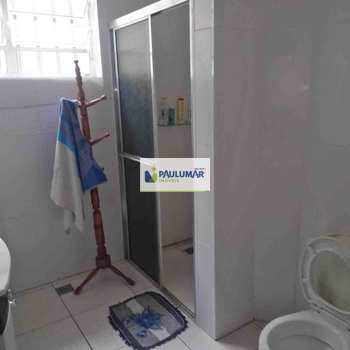 Casa em Praia Grande, bairro Solemar