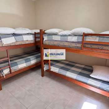 Apartamento em Mongaguá, bairro Centro
