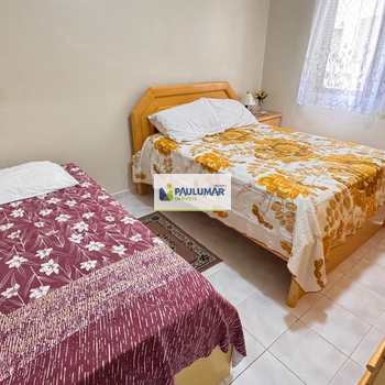 Apartamento em Mongaguá, bairro Centro