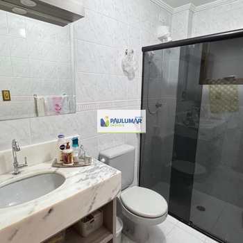 Apartamento em Mongaguá, bairro Centro