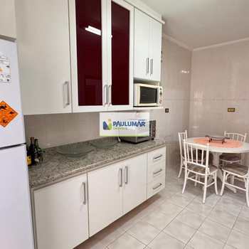 Apartamento em Mongaguá, bairro Centro