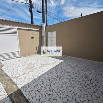 Casa em Mongaguá, bairro Santa Eugênia
