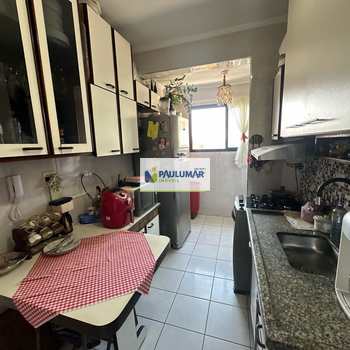 Apartamento em Praia Grande, bairro Solemar