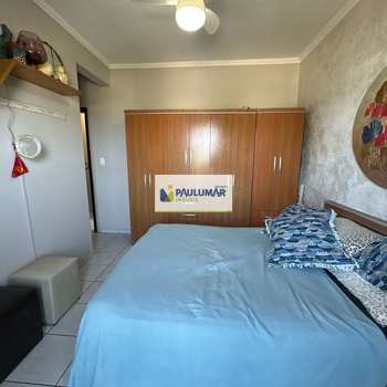 Apartamento em Praia Grande, bairro Solemar