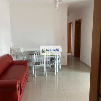 Apartamento em Mongaguá, bairro Centro