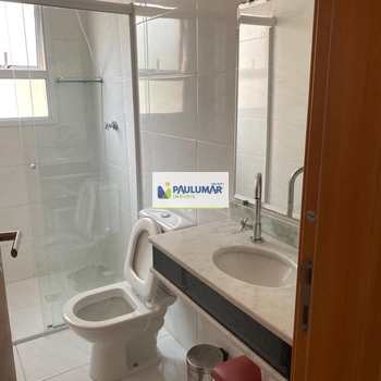 Apartamento em Mongaguá, bairro Centro