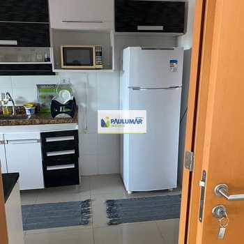 Apartamento em Mongaguá, bairro Centro