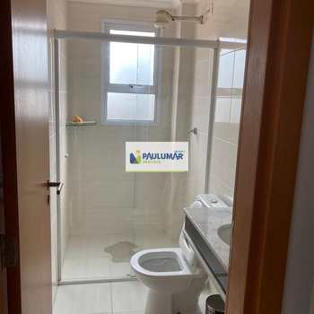 Apartamento em Mongaguá, bairro Centro