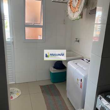 Apartamento em Mongaguá, bairro Centro