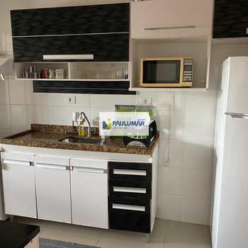 Apartamento em Mongaguá, bairro Centro