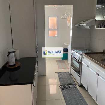 Apartamento em Mongaguá, bairro Centro