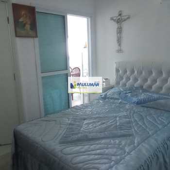 Apartamento em Mongaguá, bairro Centro