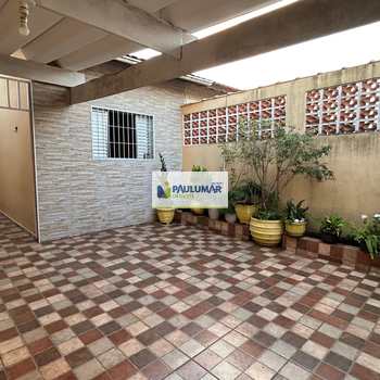 Casa em Mongaguá, bairro Balneário Itaguai