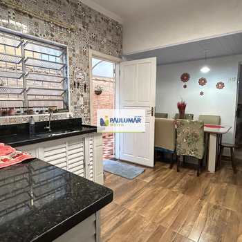 Casa em Mongaguá, bairro Balneário Itaguai