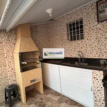 Casa em Mongaguá, bairro Balneário Itaguai