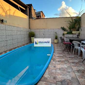 Casa em Mongaguá, bairro Balneário Itaguai