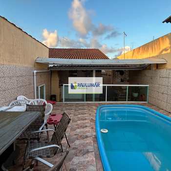 Casa em Mongaguá, bairro Balneário Itaguai