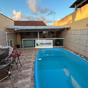 Casa em Mongaguá, bairro Balneário Itaguai