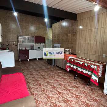 Casa em Mongaguá, bairro Nossa Senhora Fátima