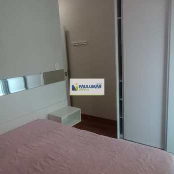 Apartamento em Mongaguá, bairro Centro