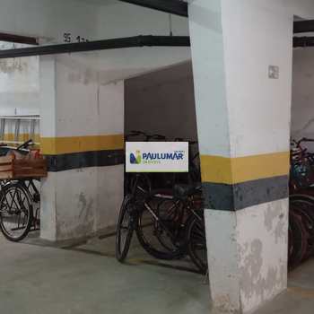 Apartamento em Mongaguá, bairro Centro