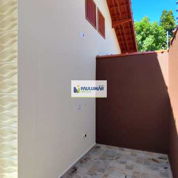 Casa em Itanhaém, bairro Loty