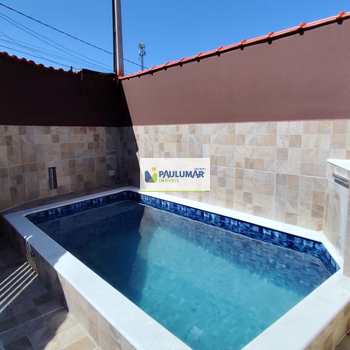 Casa em Itanhaém, bairro Loty