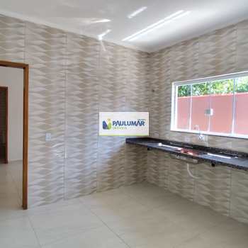 Casa em Itanhaém, bairro Loty