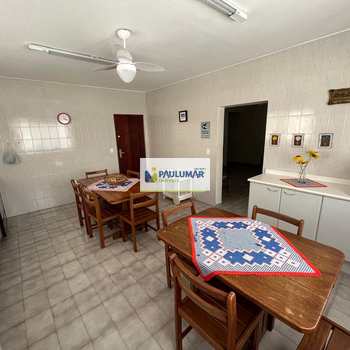 Sobrado em Mongaguá, bairro Balneário Santa Eugênia