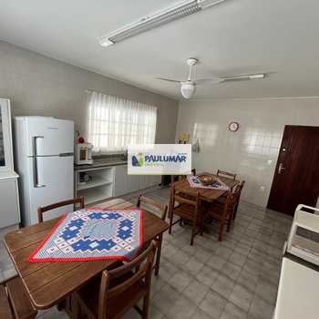 Sobrado em Mongaguá, bairro Balneário Santa Eugênia