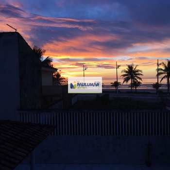 Sobrado em Mongaguá, bairro Balneário Santa Eugênia