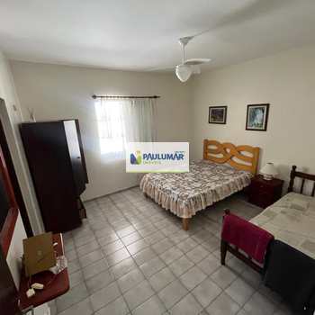 Sobrado em Mongaguá, bairro Balneário Santa Eugênia