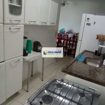 Apartamento em Mongaguá, bairro Jardim Marina